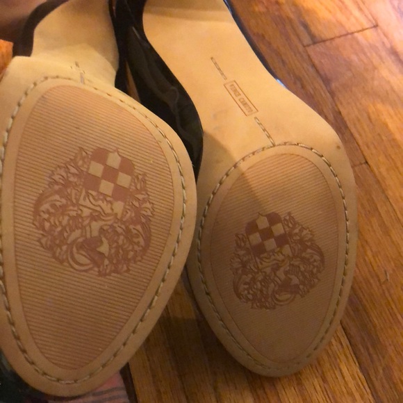 ♠️PATENT LEATHER VINCE CAMUTO PUMPS♠️ - Picture 4 of 8